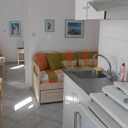 Antonia Apartment Naoussa