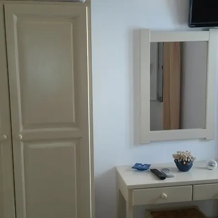 Apartment Antonia Naousa (Paros)